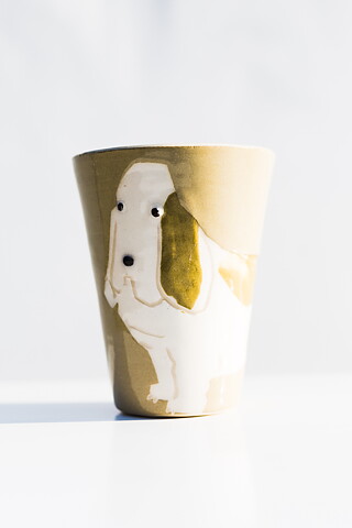 BYRACKAMUGG  Basset