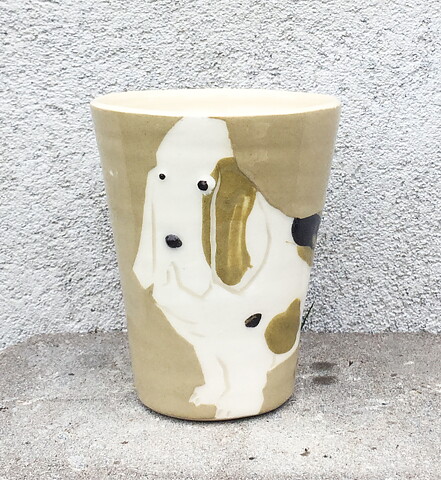 BYRACKAMUGG  Basset
