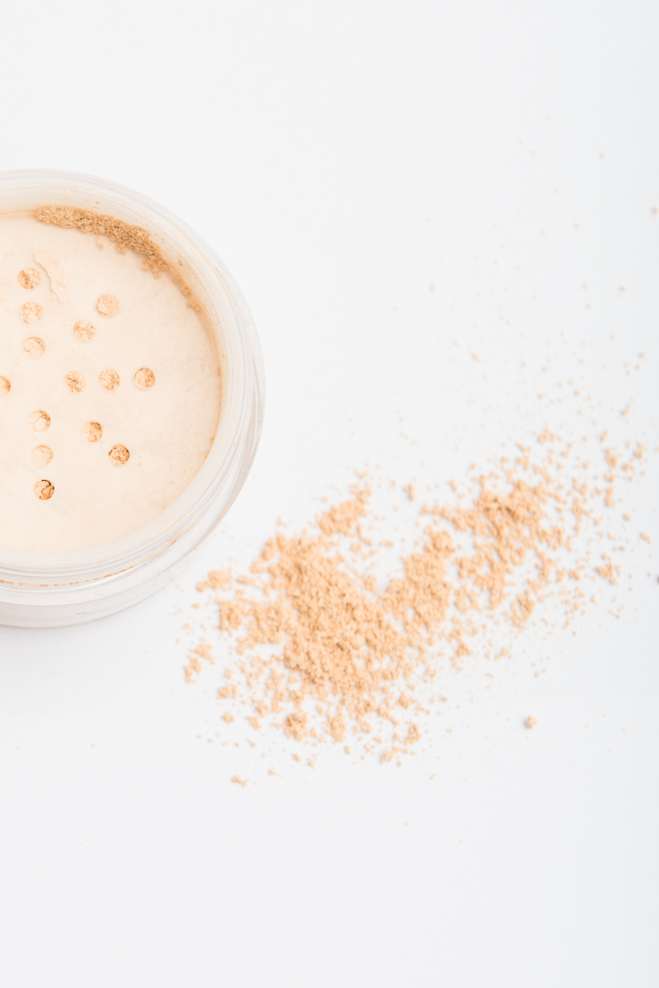 Moyana Corigan - Mineral Foundation Cindy Lou Moyana Corigan - Mineral Foundation Cindy Lou